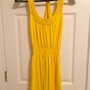 ☘️☘️☘️Yellow/gold cotton dress w/ braided neckline
